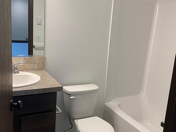 Full size bathroom