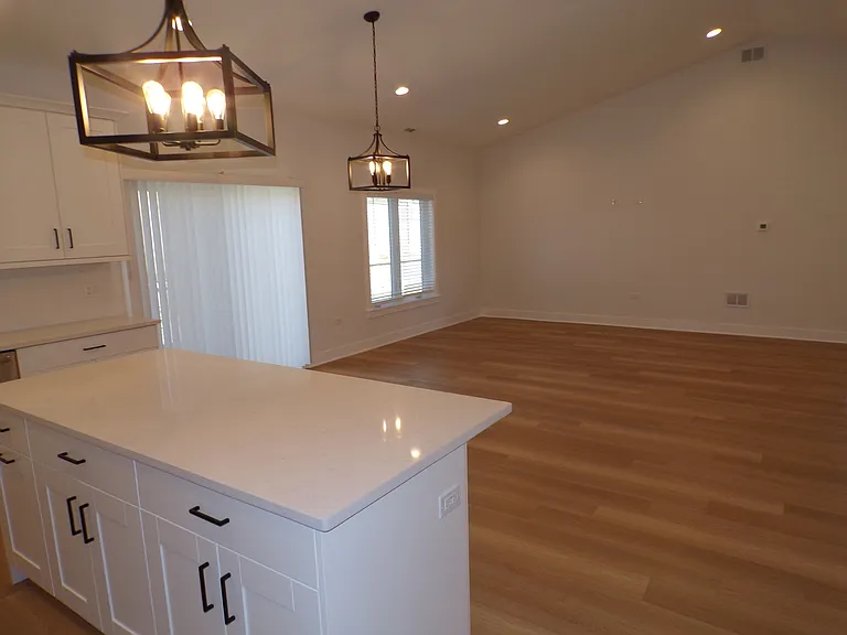 33476 N Evergreen Dr — Photo 12