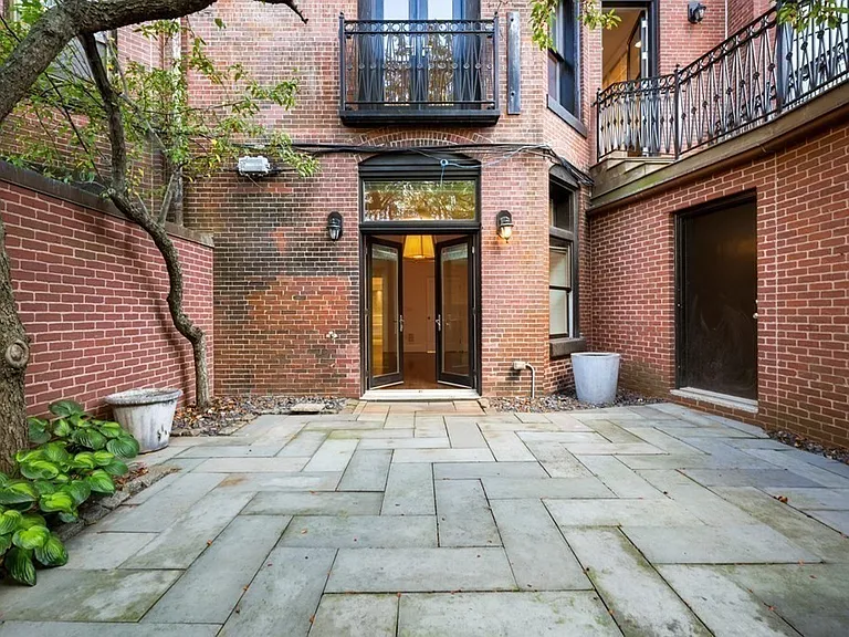 408 Beacon St #1 — Photo 28