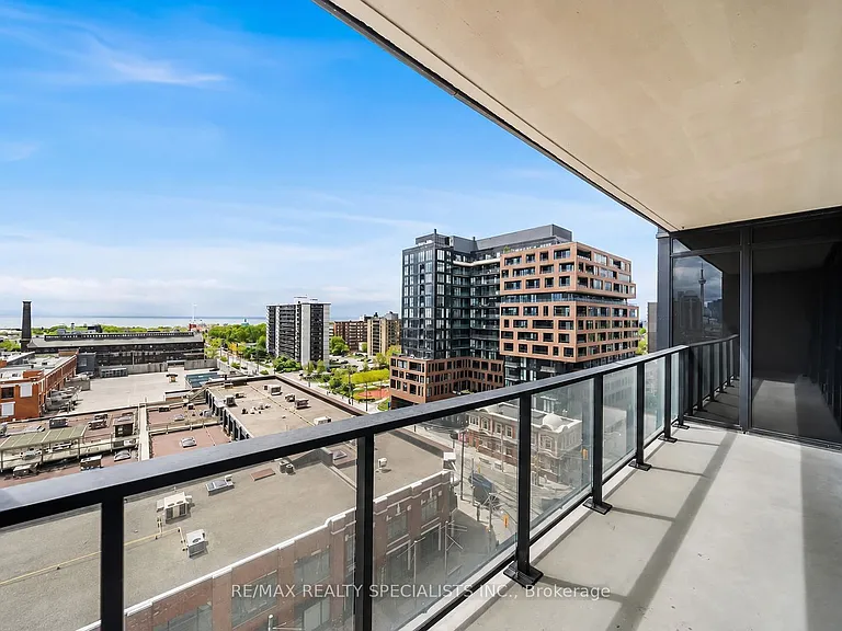 285 Dufferin St #817 — Photo 28