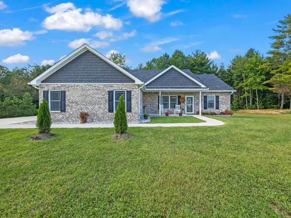 224 Suzie Ct, Crossville, TN 38555