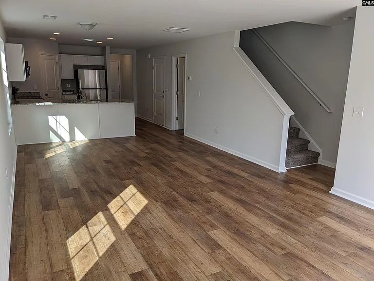 531 Moresby Way — Photo 9