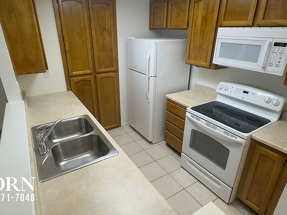 5th image of 1664 Vista Del Sol #7-1