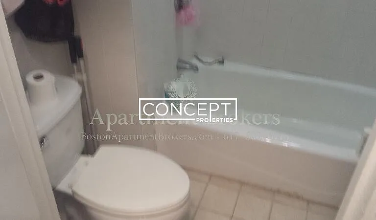 313 Huntington Ave #5C — Photo 8