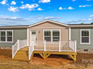 520 Eagle Mills Rd, Hamptonville, NC 27020