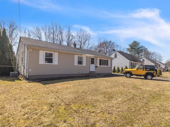 15 Roosevelt Boulevard, Enfield, CT 06082