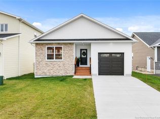 12 Briar Brook Pl, Fredericton, NB E3A3N1