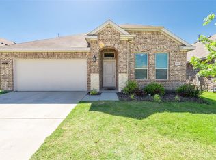 7617 Spring Dr, Watauga, TX 76148