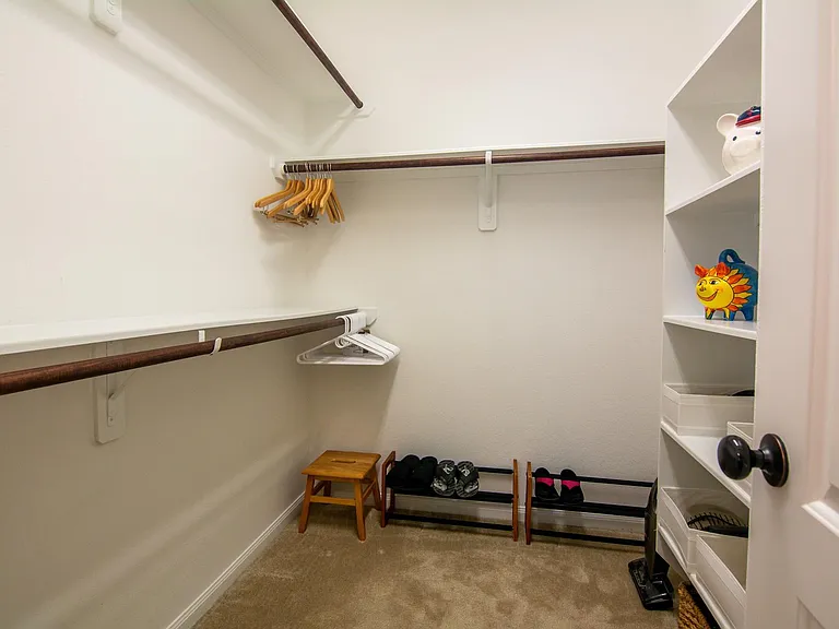 11 Cheswood Manor Ct — Photo 20