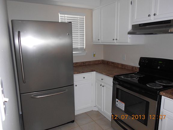 2nd image of 734 Legion Dr APT 28