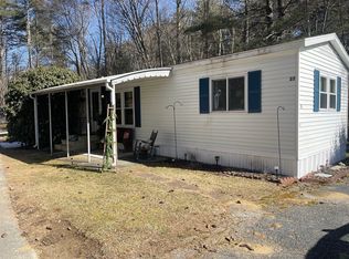 22 2nd St, Sturbridge, MA 01566