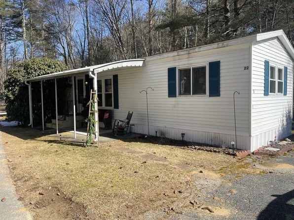 22 2nd St, Sturbridge, MA 01566