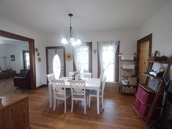 4th image of 2317 E Caro Rd
