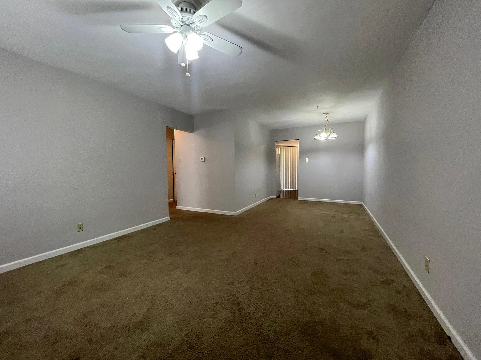 2 bed, 884 sqft, $995 — Photo 4