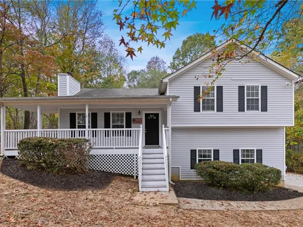 84 Rainbow Ln, Hiram, GA 30141