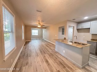 911 Bunker Hill Blvd, Jacksonville, FL 32208