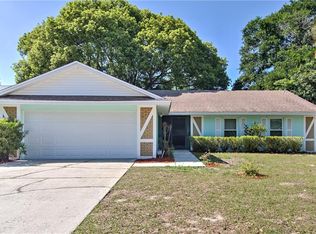 806 Tarawood Ln, Valrico, FL 33594