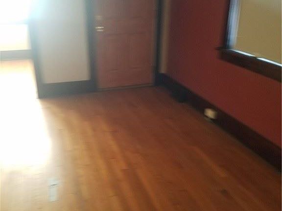 5th image of 306 Kirk Ave