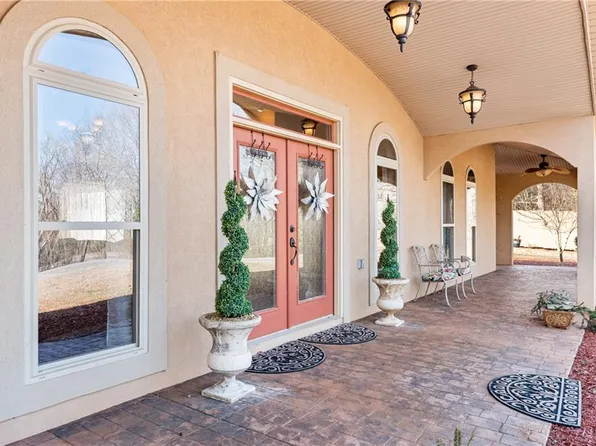 1583 Hickory Flat Rd, Gillsville, GA 30543