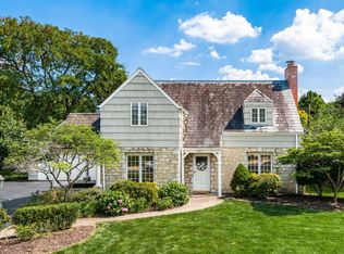 1767 Barrington Rd, Upper Arlington, OH 43221