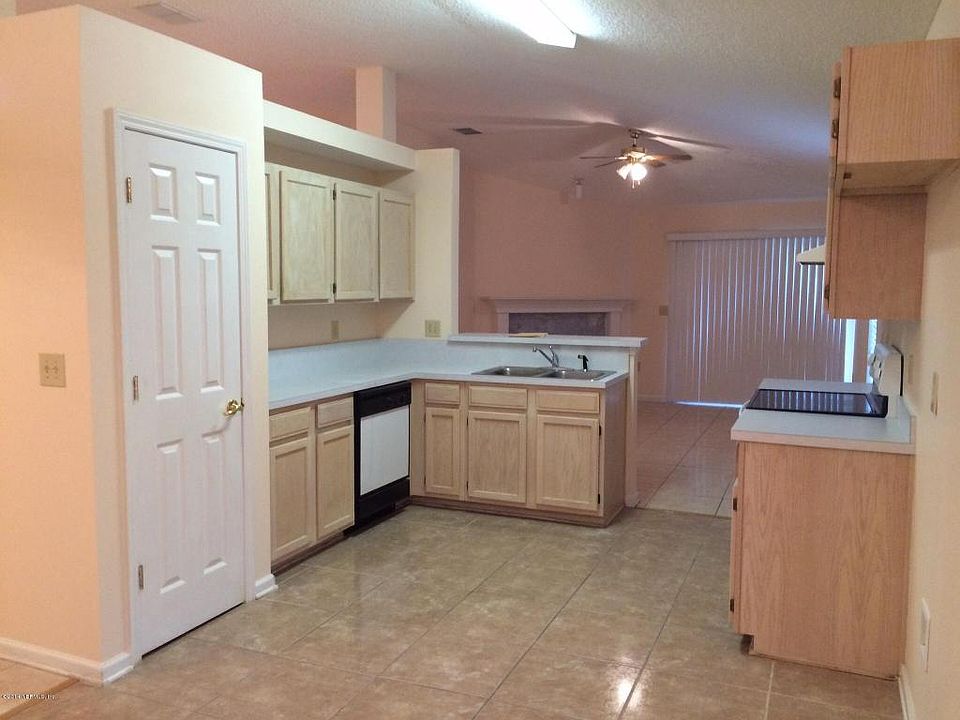 2nd image of 2089 Frogmore Dr