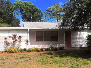 3902 10th Avenue Dr W, Bradenton, FL 34205