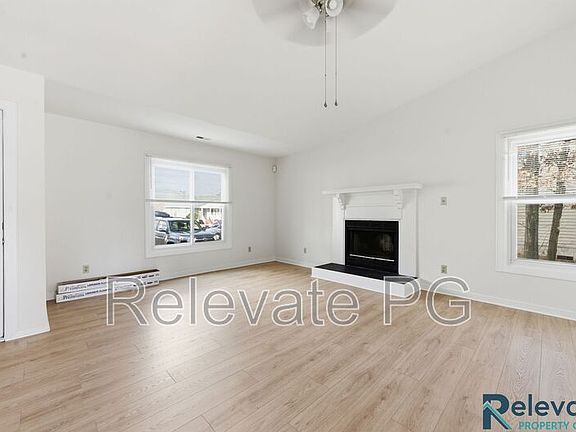 5th image of 2713 Chariot St