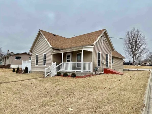902 Cobb St, Linden, WI 53553