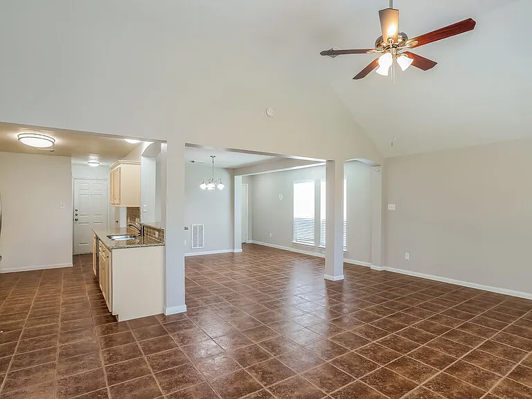 8238 Fuqua Gardens Dr — Photo 5