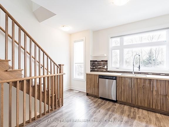5th image of 540 Essa Rd #52