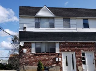 214 Green St #A, Holmes, PA 19043