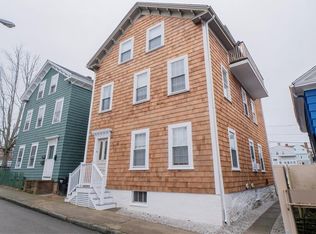 21 Fair St, Newport, RI 02840