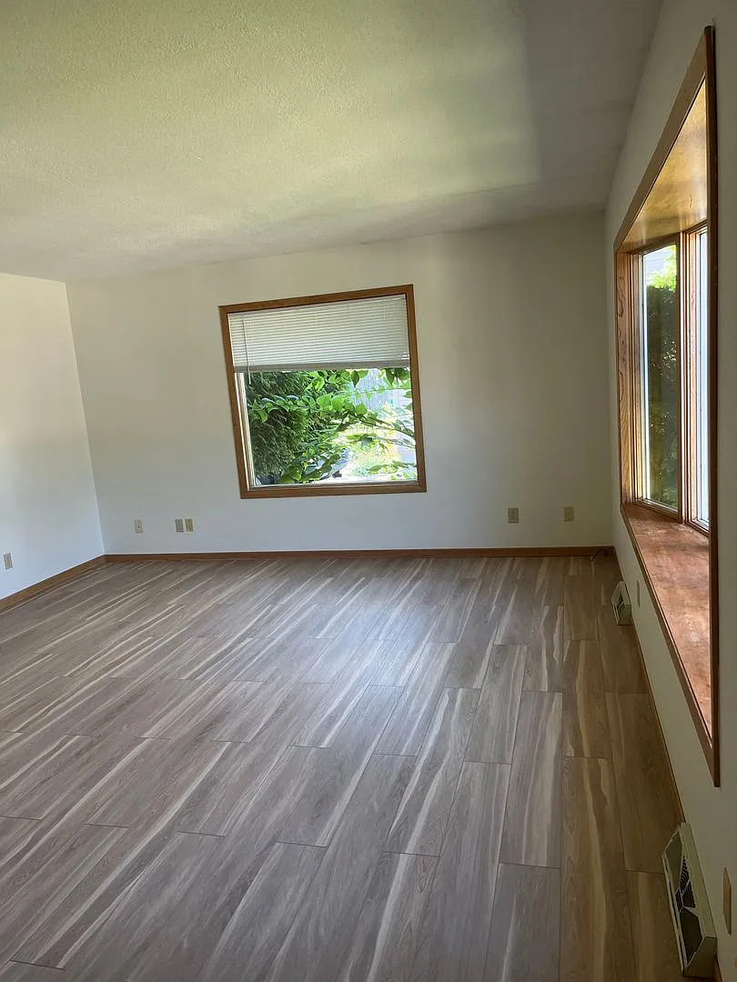 2 Bedroom 1.5 Bath Condo — Photo 2