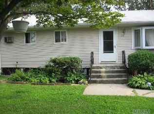 24 Walnut Rd, Amityville, NY 11701