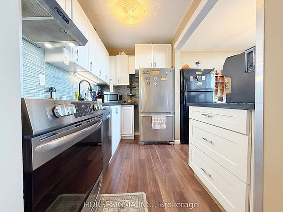4th image of 15 Albright Rd #1002