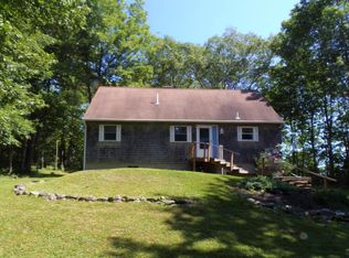 35 Apple Barn Ln, Waldoboro, ME 04572