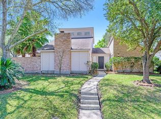 6811 Sir William Ct, Spring, TX 77379