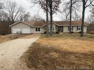 10527 Wildwood Dr, Versailles, MO 65084