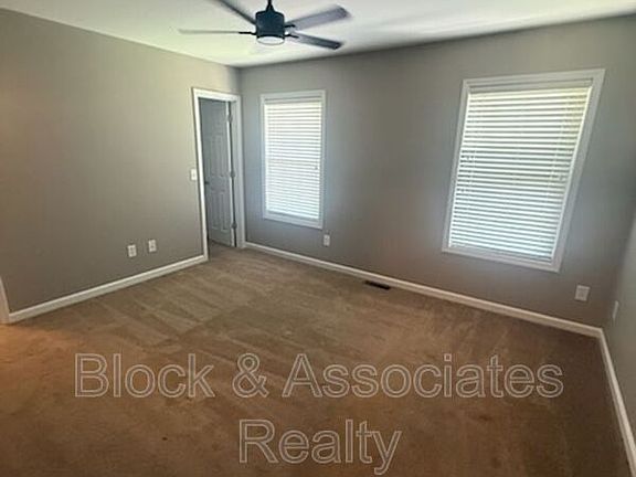 4th image of 4121 Bentley Dr