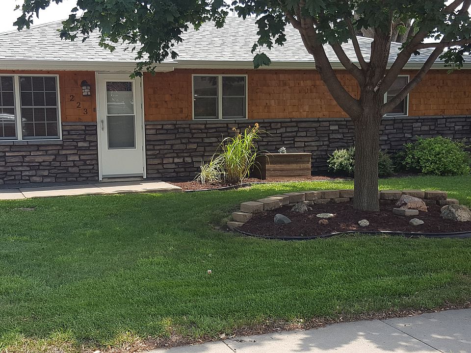2nd image of 223 Voss Rd