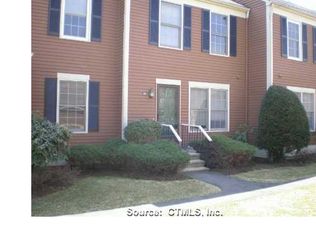 20 Foxbridge Village Rd, Branford, CT 06405