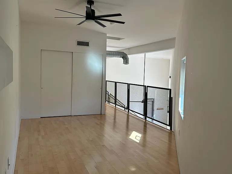 1001 E 17th St #132 — Photo 15
