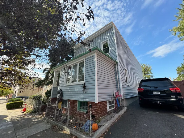 15-32 125th Street image 3 of 13