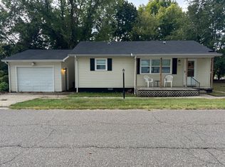 512 Burdette St, Point Pleasant, WV 25550