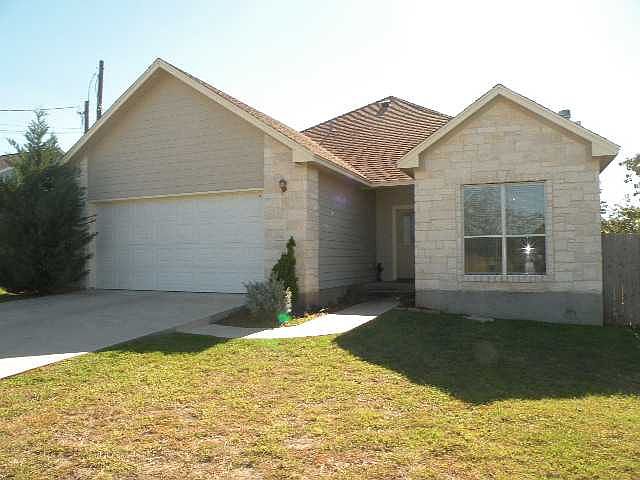 1st image of 127 W Greenbriar Dr