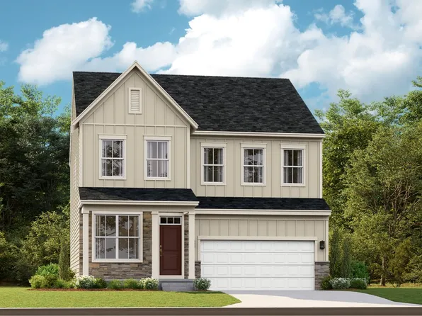 140 Whispering Brook Ln, Ranson, WV 25438
