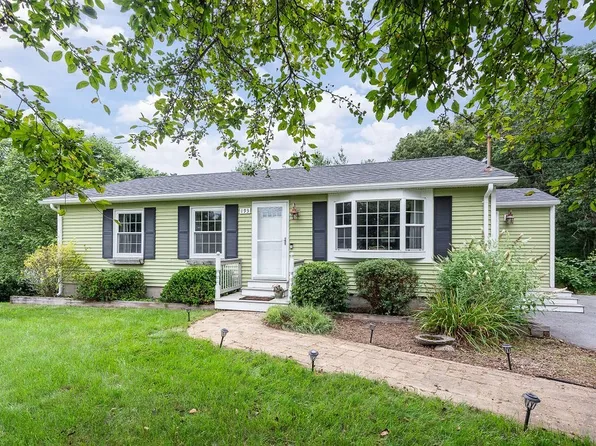 193 Mendon Rd, North Attleboro, MA 02760