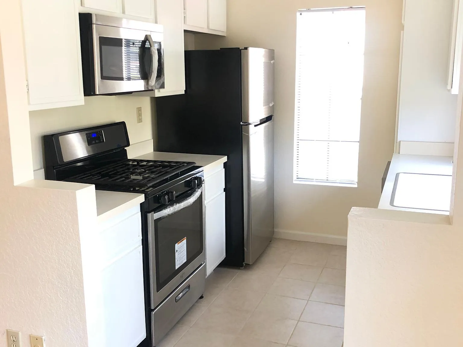 1 bed, 561 sqft, $2,150 — Photo 1