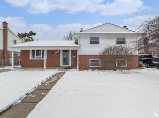 2268 Minerva St, Westland, MI 48186