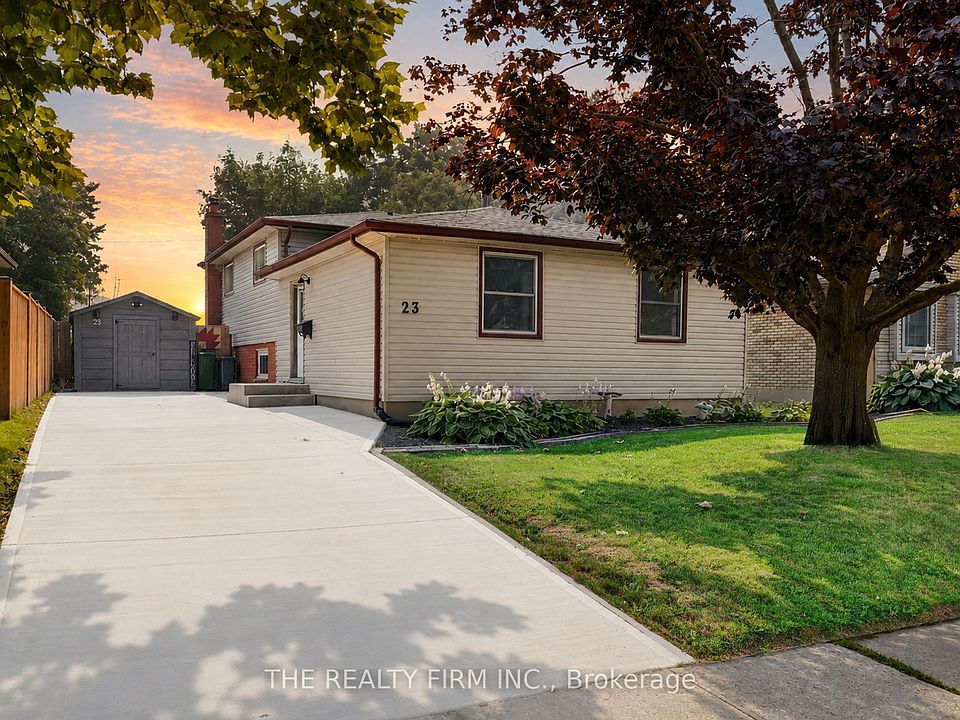 1st image of 23 Confederation Dr